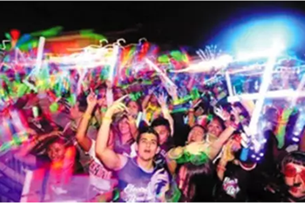 洛茲購(gòu)物中心——瘋狂年中慶本周六重磅出擊，錯(cuò)過(guò)再等一年